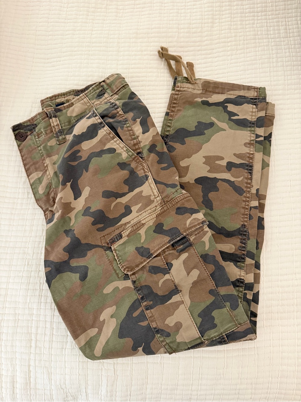 American Eagle Men's Camo Cargo Pants 29x30